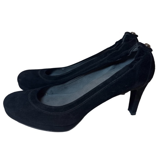 Stuart Weitzman Shoes - Stuart Weitzman Suede Black Heels Women’s Size 6.5 Classic Pumps Round Toe
